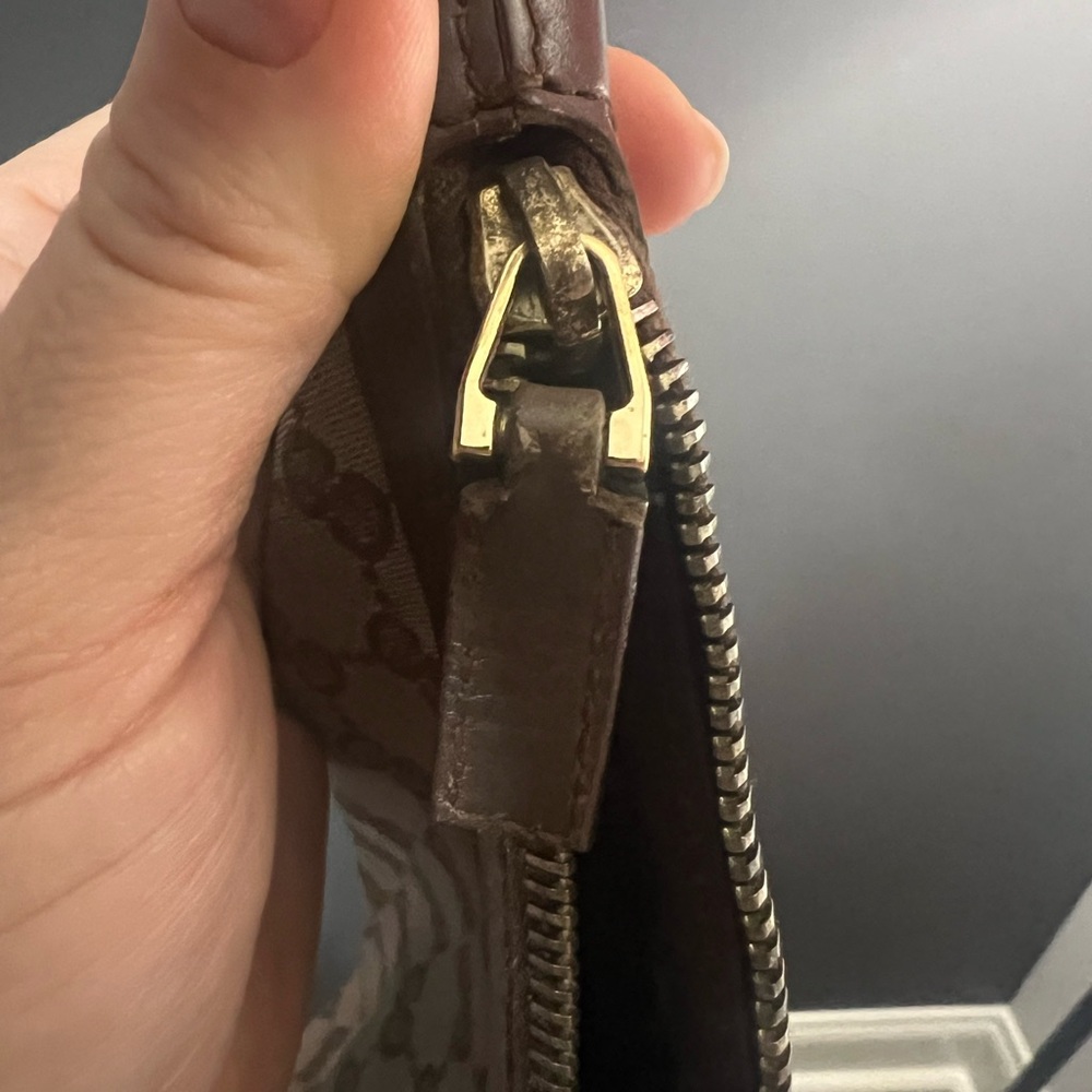 Gucci Beige and Brown Hobo Bag - Picture 11 of 16